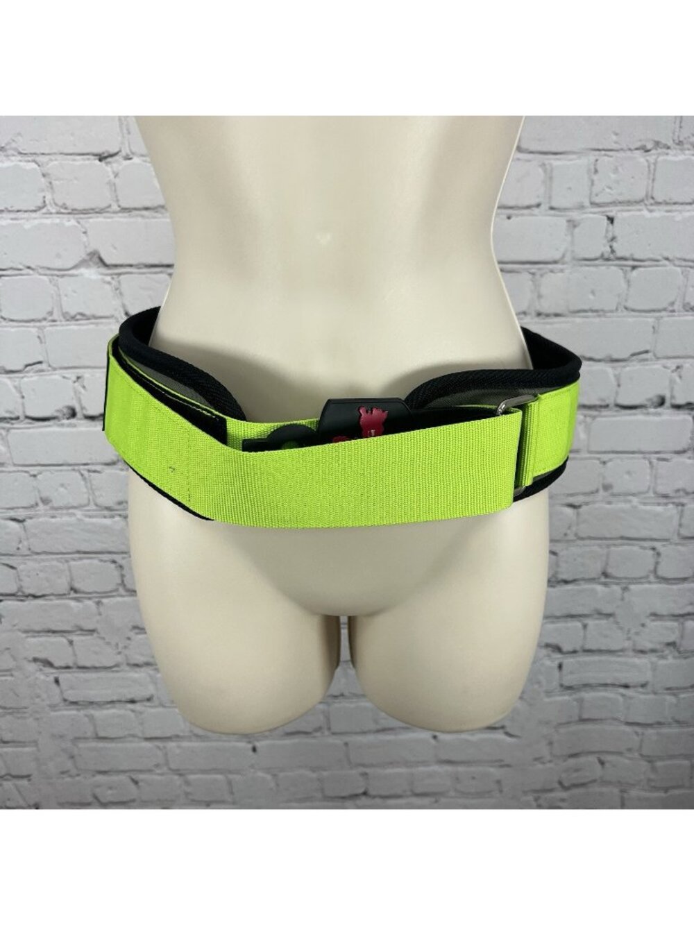 NWOT Harbinger Green Black Womens Foam Padded Core Support Belt Lifting S